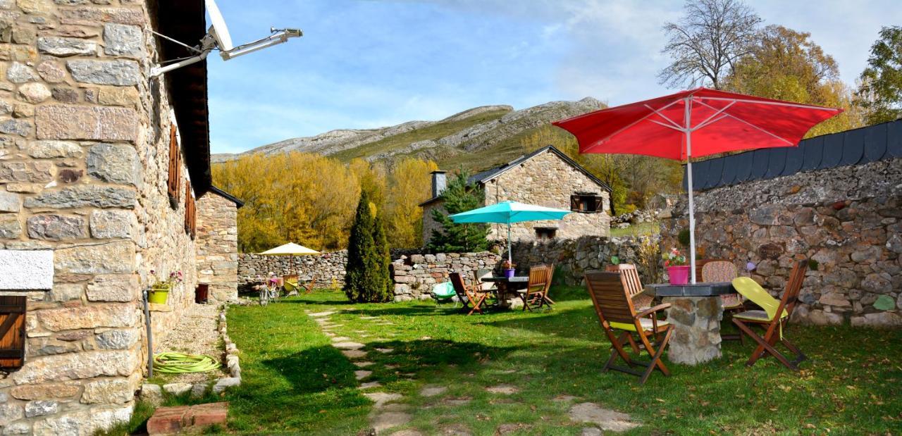 Posada Real El Rincón de Babia La Cueta Exterior foto